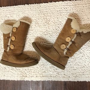 Well loved Uggs!